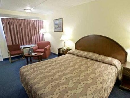 Royal Inn Шарлотт Экстерьер фото
